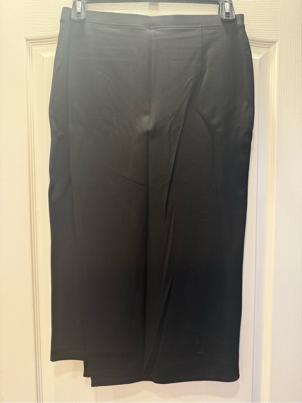 Classic Black Pencil Skirt with Capris - Sleek Work-to-Weekend Style
